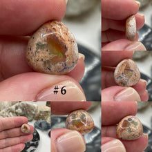 Bild in Galerie-Viewer laden, Mexican Fire Opal in Matrix Cabs Under 2 Grams