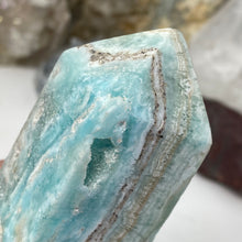 Bild in Galerie-Viewer laden, Blue Aragonite Tower #01