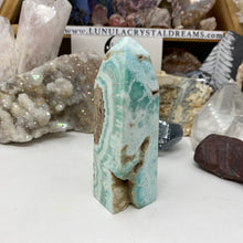 Bild in Galerie-Viewer laden, Blue Aragonite Tower #02