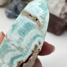 Bild in Galerie-Viewer laden, Blue Aragonite Tower #02