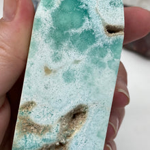 Bild in Galerie-Viewer laden, Blue Aragonite Tower #02