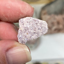 Chargez l'image dans la visionneuse de la galerie, Mixed Small Rough Stones