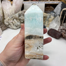 Bild in Galerie-Viewer laden, Blue Aragonite Tower #04