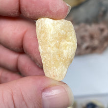 Chargez l'image dans la visionneuse de la galerie, Mixed Small Rough Stones