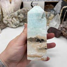 Bild in Galerie-Viewer laden, Blue Aragonite Tower #04