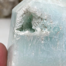 Bild in Galerie-Viewer laden, Blue Aragonite Tower #04