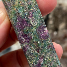 Bild in Galerie-Viewer laden, Ruby and Kyanite in Fuchsite Tower #03