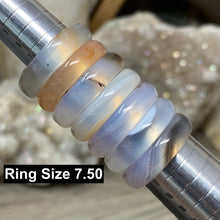 Bild in Galerie-Viewer laden, Agate 5mm Band Rings