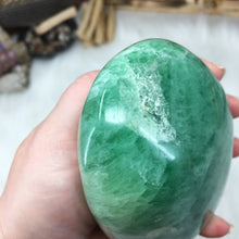 Bild in Galerie-Viewer laden, Fluorite Freeform #01