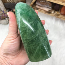 Bild in Galerie-Viewer laden, Fluorite Freeform #02