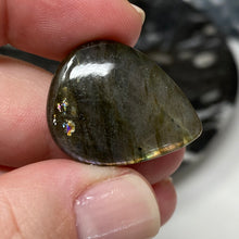 Load image into Gallery viewer, Purple Labradorite Cabochon #36 * High Quality