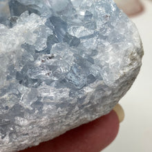 Bild in Galerie-Viewer laden, Celestite Rough Cluster #62