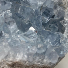 Bild in Galerie-Viewer laden, Celestite Rough Cluster #62