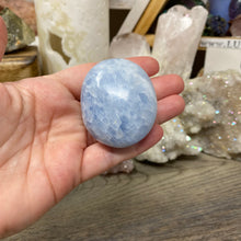 Load image into Gallery viewer, Blue Calcite Palm Stone #12