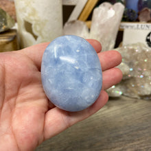 Load image into Gallery viewer, Blue Calcite Palm Stone #18
