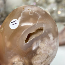 将图像加载到图库查看器中,Flower Agate Palm Stone #11