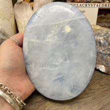 Load image into Gallery viewer, Blue Calcite Oval Bowl #01