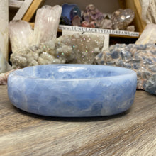 Load image into Gallery viewer, Blue Calcite Oval Bowl #01