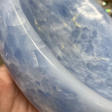 Load image into Gallery viewer, Blue Calcite Oval Bowl #01