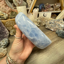 Load image into Gallery viewer, Blue Calcite Oval Bowl #01