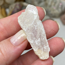 Chargez l'image dans la visionneuse de la galerie, Selenite Rough Set #12