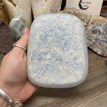 Load image into Gallery viewer, Blue Calcite Trapezoid Bowl #01