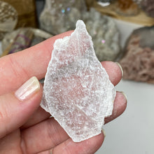 Chargez l'image dans la visionneuse de la galerie, Selenite Rough Set #14