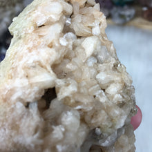Chargez l'image dans la visionneuse de la galerie, Stilbite Cluster #1