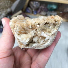 将图像加载到图库查看器中,Stilbite Cluster #2