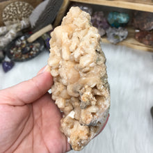 将图像加载到图库查看器中,Stilbite Cluster #2