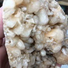 将图像加载到图库查看器中,Stilbite Cluster #2