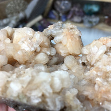 将图像加载到图库查看器中,Stilbite Cluster #2