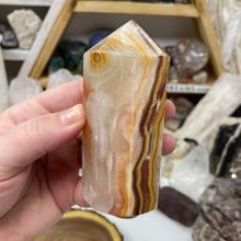 Bild in Galerie-Viewer laden, Green Onyx Extra Quality Octagonal Tower #01