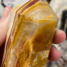 Bild in Galerie-Viewer laden, Green Onyx Extra Quality Octagonal Tower #01