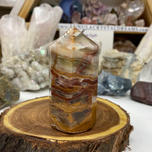 Bild in Galerie-Viewer laden, Green Onyx Extra Quality Octagonal Tower #02