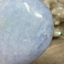 Bild in Galerie-Viewer laden, Blue Calcite Large Heart