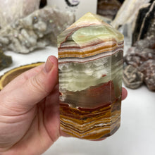 Bild in Galerie-Viewer laden, Green Onyx Extra Quality Octagonal Tower #05