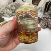 Bild in Galerie-Viewer laden, Green Onyx Extra Quality Octagonal Tower #05