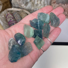 Bild in Galerie-Viewer laden, Green / Blue Fluorite Small Rough