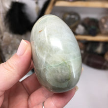 将图像加载到图库查看器中,Garnierite Palm Stone #16
