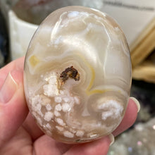 将图像加载到图库查看器中,Flower Agate Palm Stone #27