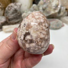 将图像加载到图库查看器中,Flower Agate Palm Stone #28