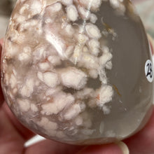 将图像加载到图库查看器中,Flower Agate Palm Stone #28
