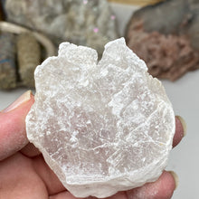 Chargez l'image dans la visionneuse de la galerie, Selenite Rough Set #27