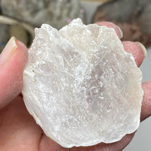 Chargez l'image dans la visionneuse de la galerie, Selenite Rough Set #27