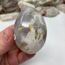 将图像加载到图库查看器中,Flower Agate Palm Stone #30