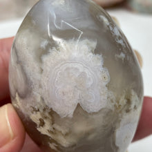 将图像加载到图库查看器中,Flower Agate Palm Stone #30