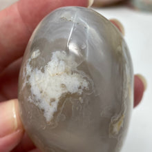 将图像加载到图库查看器中,Flower Agate Palm Stone #30
