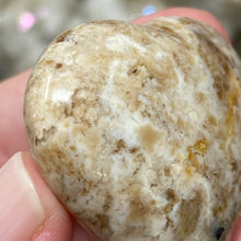 Bild in Galerie-Viewer laden, Brown Opal Heart #03