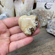 Bild in Galerie-Viewer laden, Brown Opal Heart #04